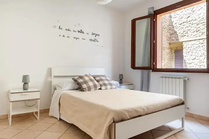 Casa Nadia - Incantevole Appartamento Con Giardino Guardistallo 0*,  Italy